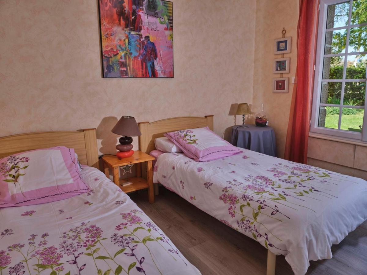 Les Roses Bed and Breakfast Santec Eksteriør billede