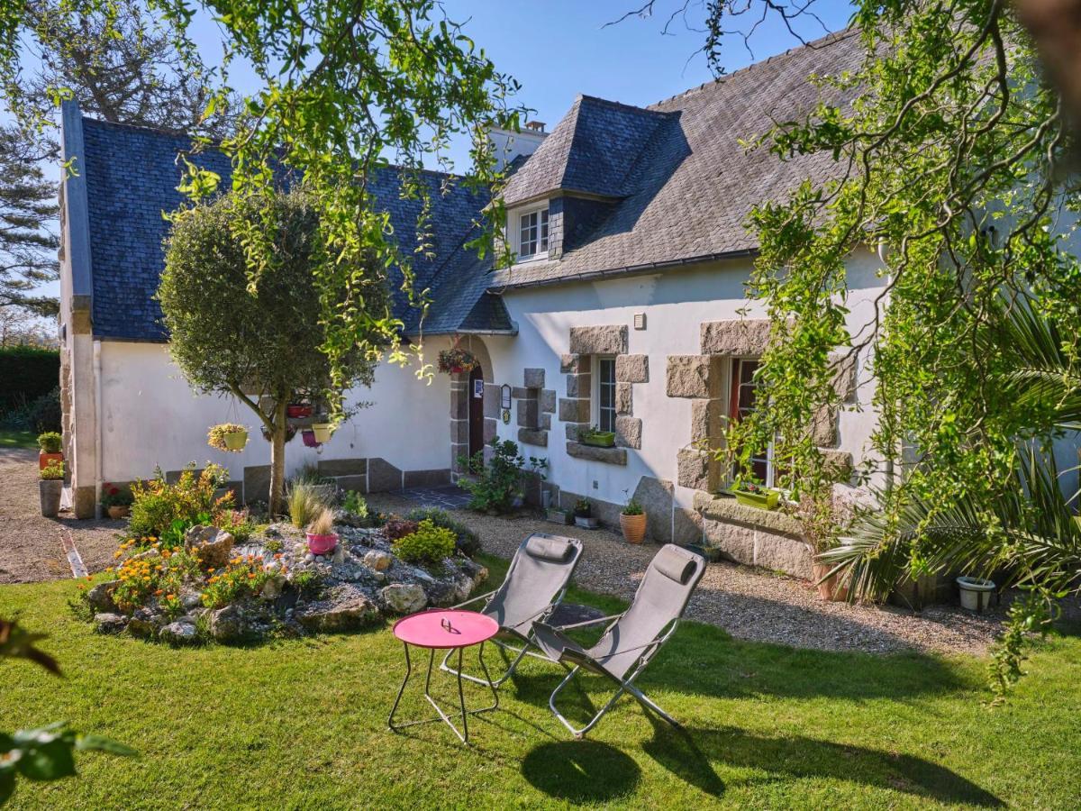 Les Roses Bed and Breakfast Santec Eksteriør billede