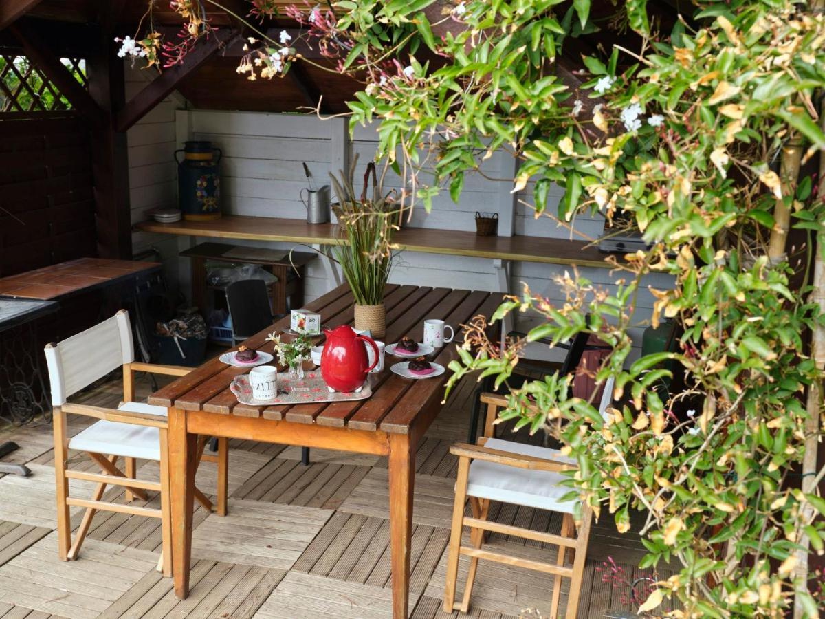 Les Roses Bed and Breakfast Santec Eksteriør billede