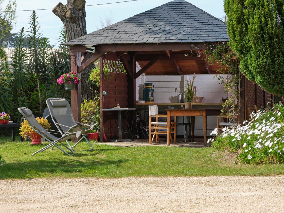 Les Roses Bed and Breakfast Santec Eksteriør billede