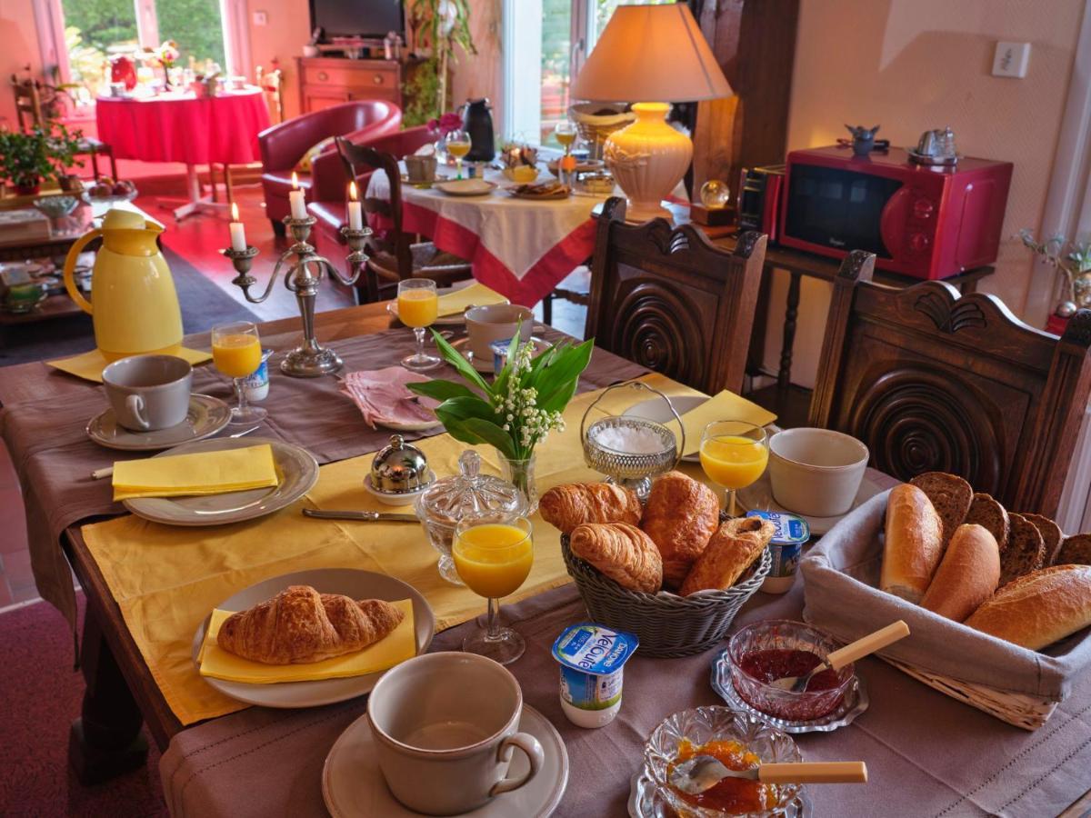 Les Roses Bed and Breakfast Santec Eksteriør billede